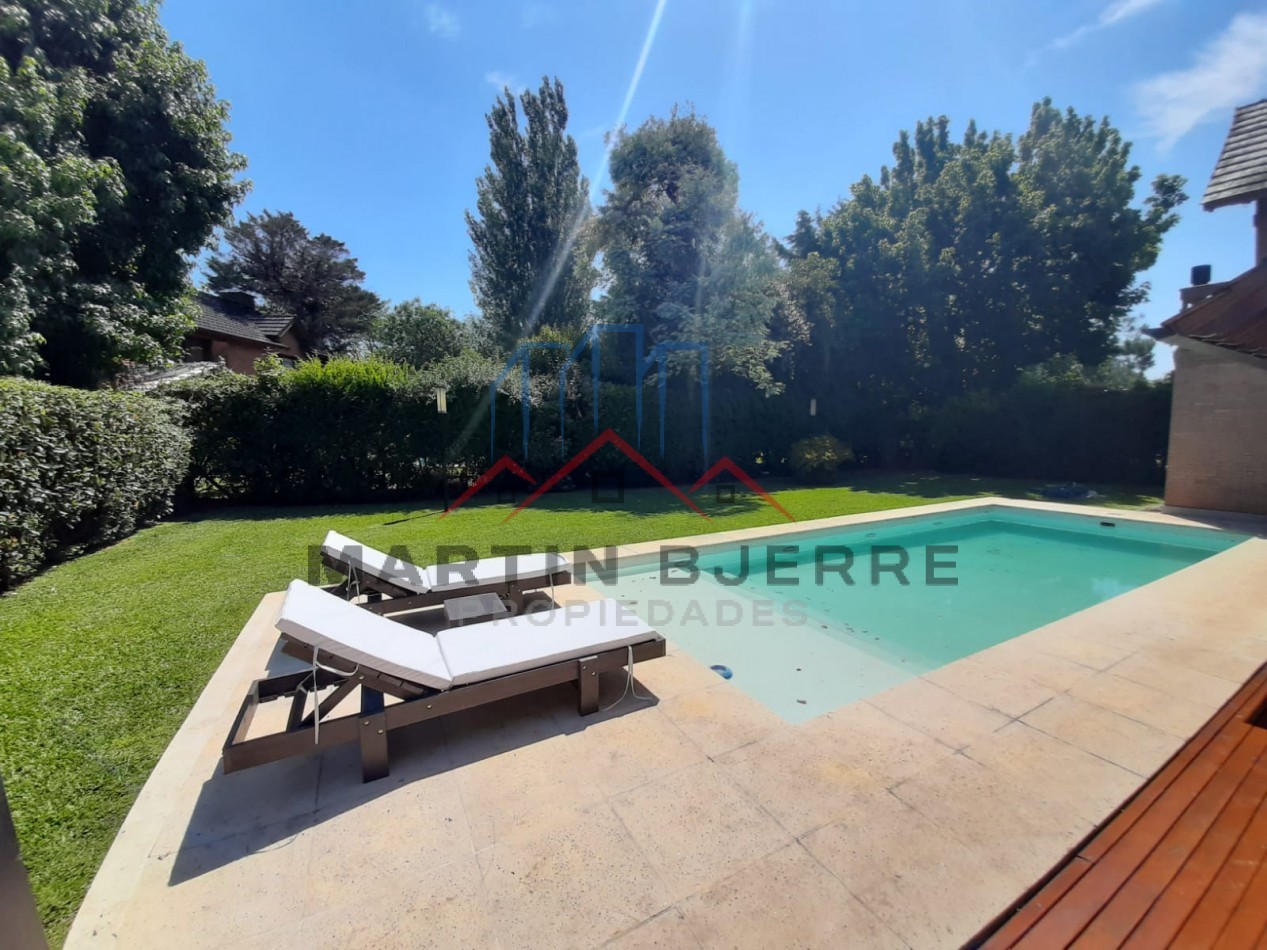 Alquiler Temporario casa 5 ambientes Barrio Privado La Deseada, Ezeiza