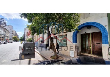 VENTA DEPARTAMENTO P.H. 4 AMBIENTES EN FLORES. CABA.