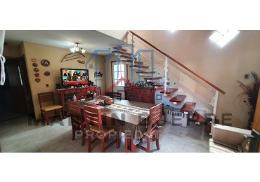 Venta Duplex 5 ambientes en Barrio Pampero Ciudad Evita