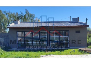 VENTA QUINCHO CON PISCINA, LOS FRESNOS, VIRREY DEL PINO.