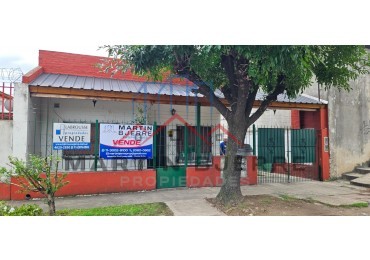 VENTA DE CASA DE 3 AMBIENTES CON DEPARTAMENTO DE 4 AMBIENTES, LA TABLADA, LA MATANZA