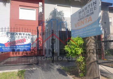 VENTA CASA 5 AMBIENTES EN BARRIO DEMOCRACIA. CIUDAD EVITA